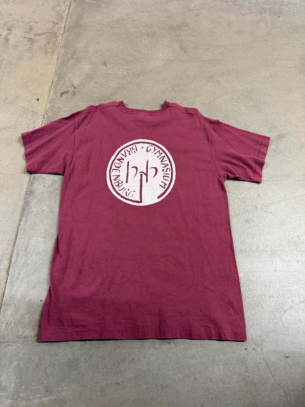 Screen Stars Brandenburg Gymnasium T-Shirt Size L Burgundy Vintage